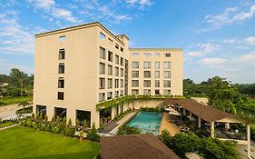 Aurum By R J Resorts